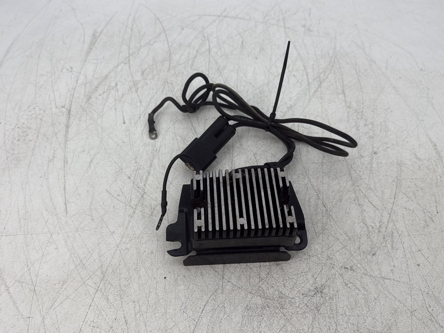 2011 Harley Street Glide Touring FLHX OEM Voltage Regulator Rectifier