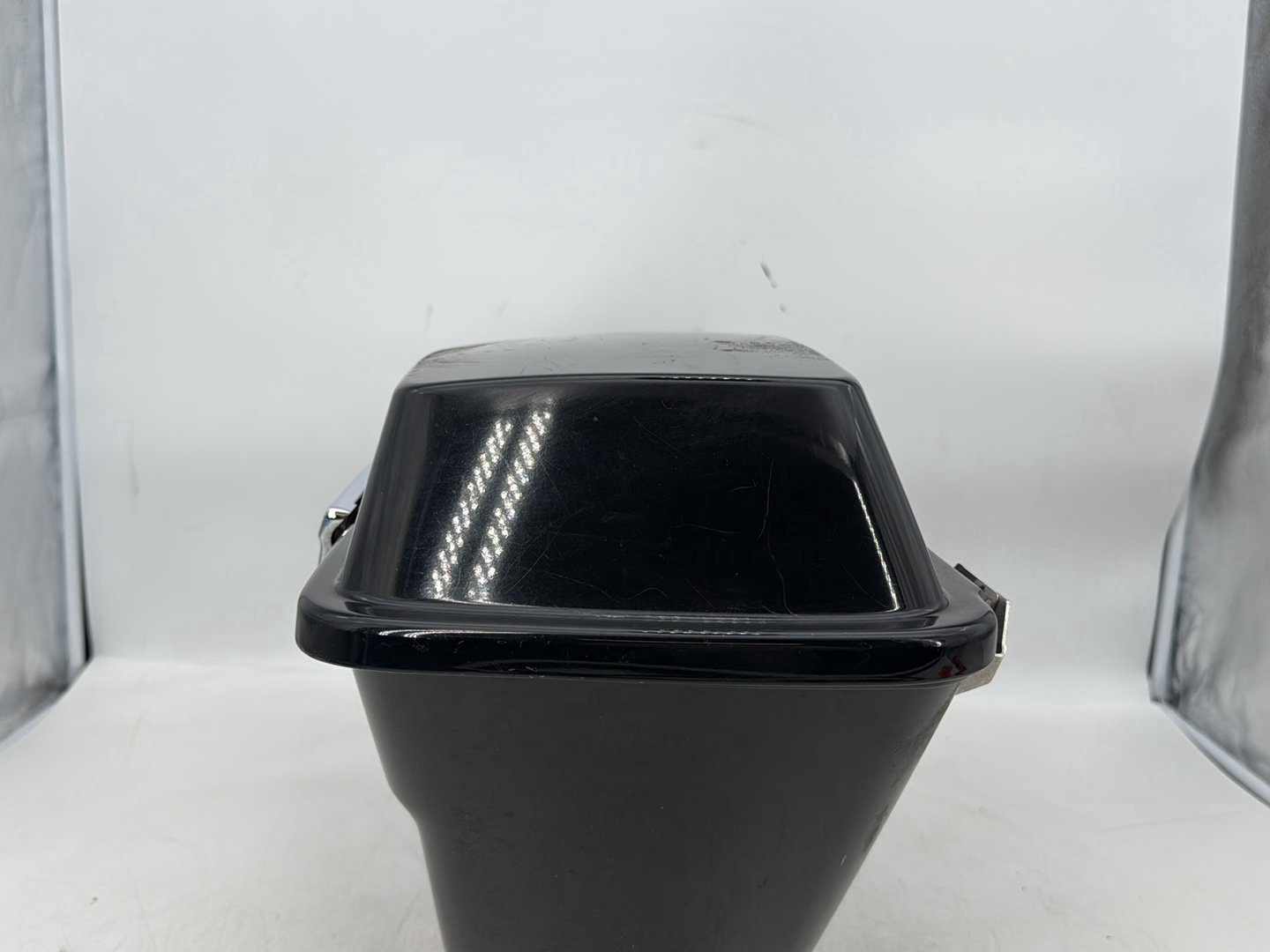 1999 - 2006 Harley-Davidson Touring Electra Glide Right 1 Saddlebag Luggage NO Key 90752-93