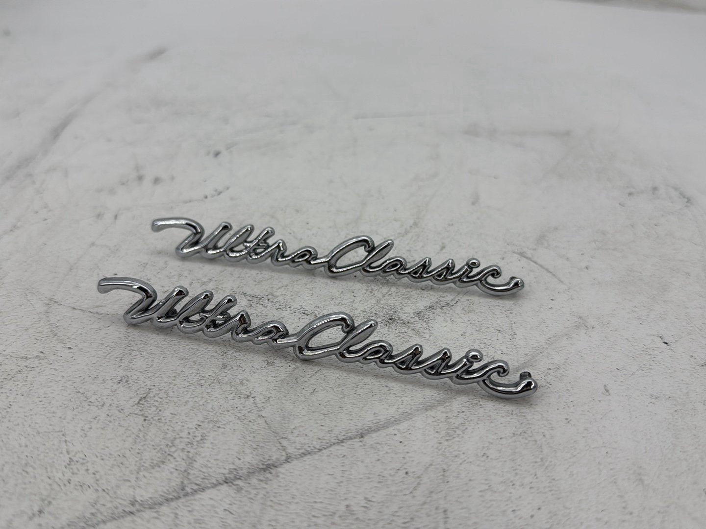 2003 Harley Electra Glide Touring Ultra FLHTCUI OEM Front Fender Emblem Medallion Nameplate Sticker
