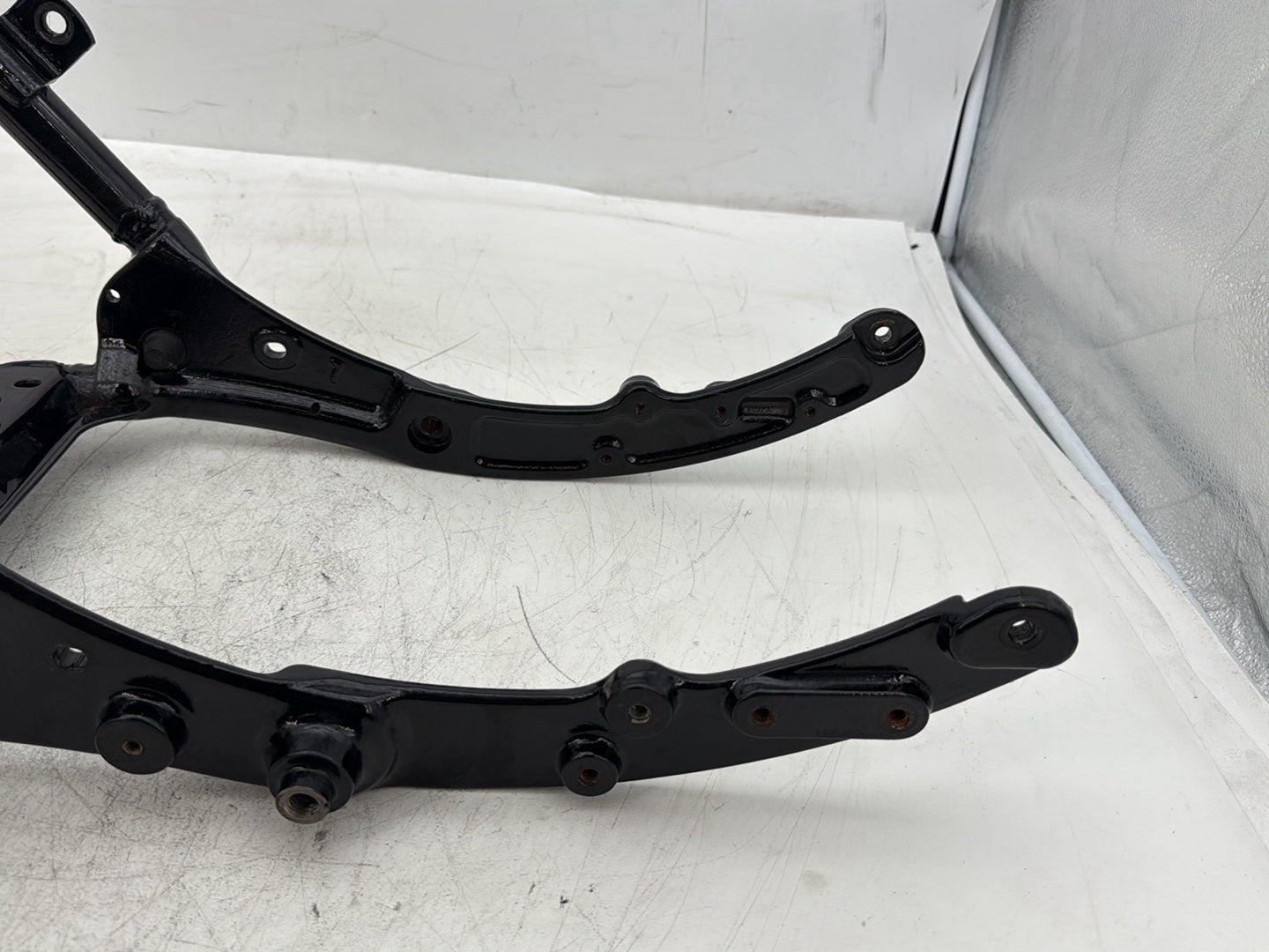 2012 Harley Road Glide Touring FLTRX Custom OEM Rear Back Sub Frame Rail Bar 48079-09BHP