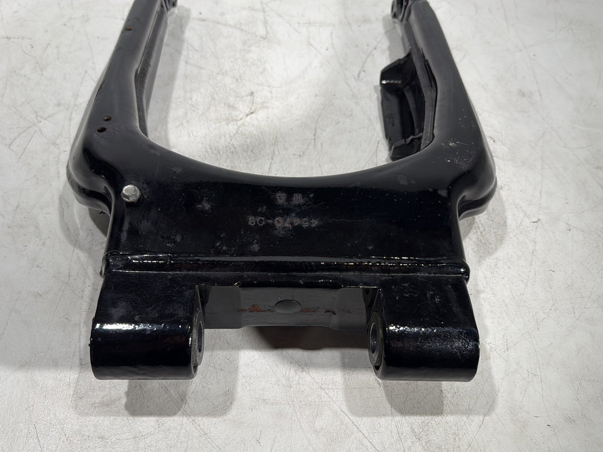 2011 Harley Street Glide Touring FLHX OEM Rear Fork Swingarm Swing Arm 47549-09