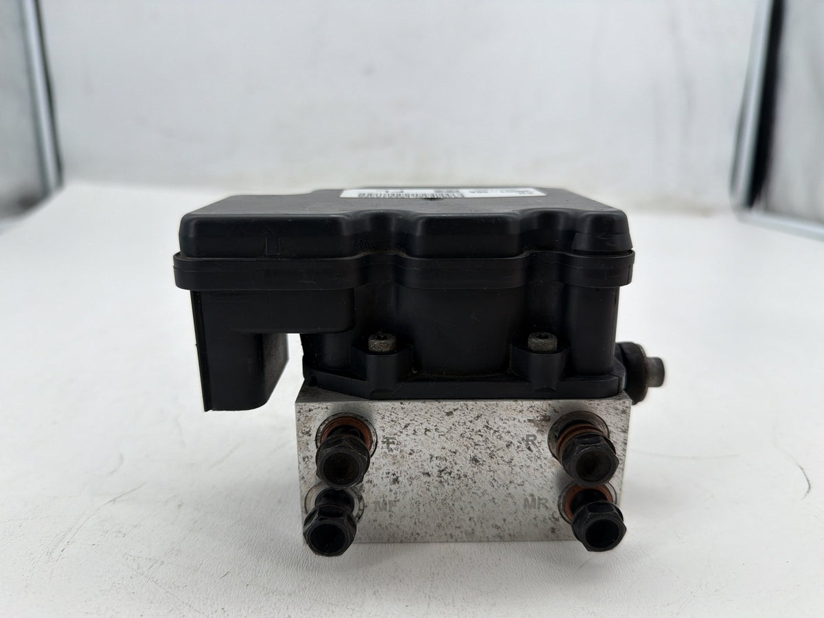 2011 Harley Electra Glide Touring Ultra OEM ABS Brake Pump & Control Module