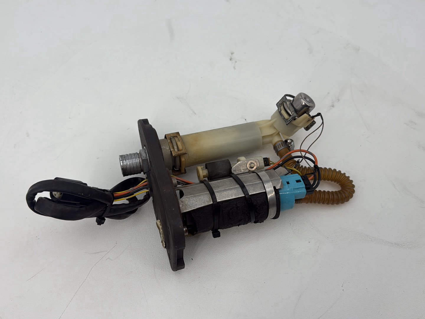 2004 - 2022 Harley-Davidson Sportster 1200 Nightster Fuel Pump Gas Gasoline Petrol Sending 75305-07A