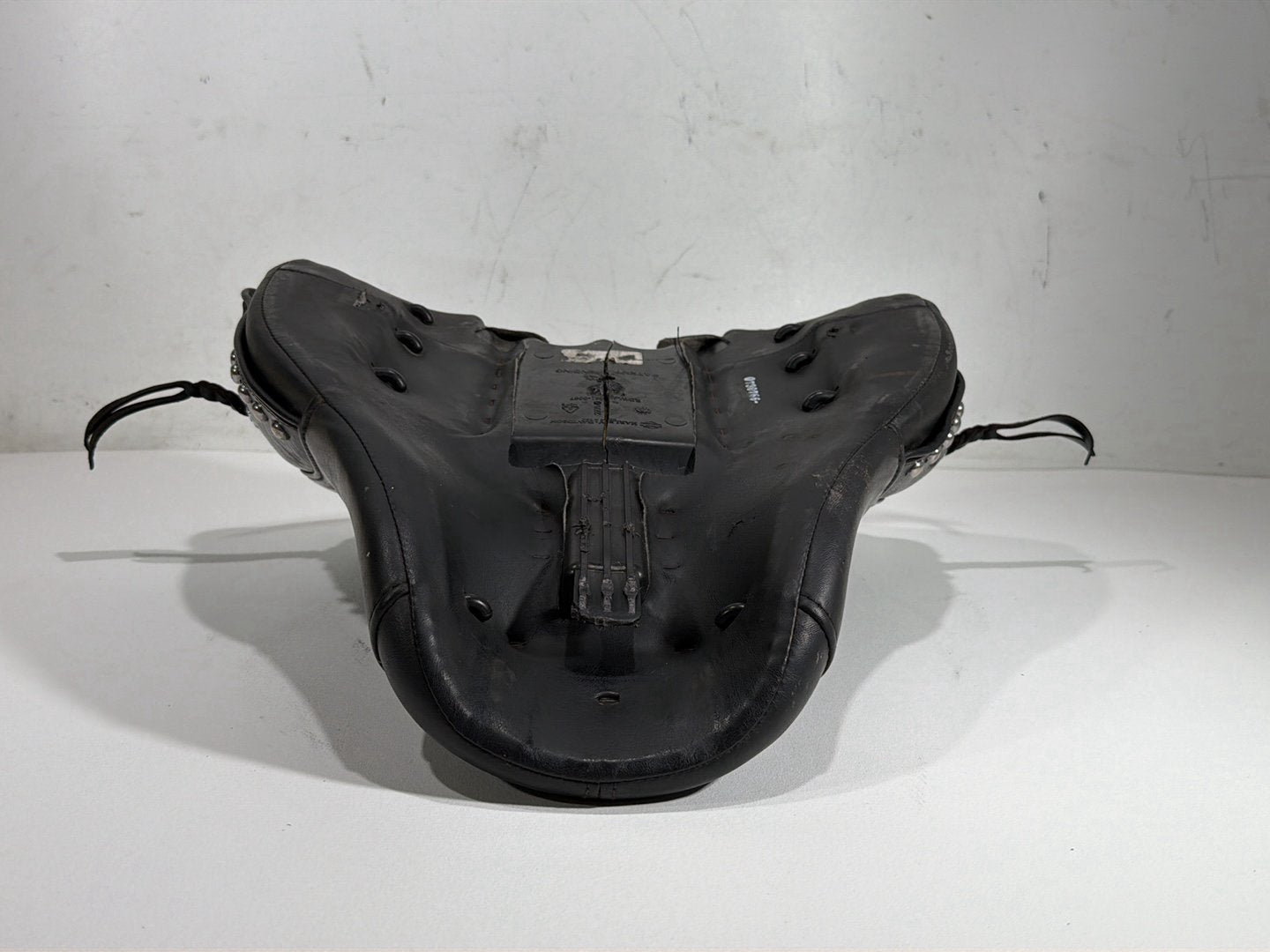 2011 Harley Heritage Softail Classic FLSTC OEM Rider Driver Solo Seat Pillion