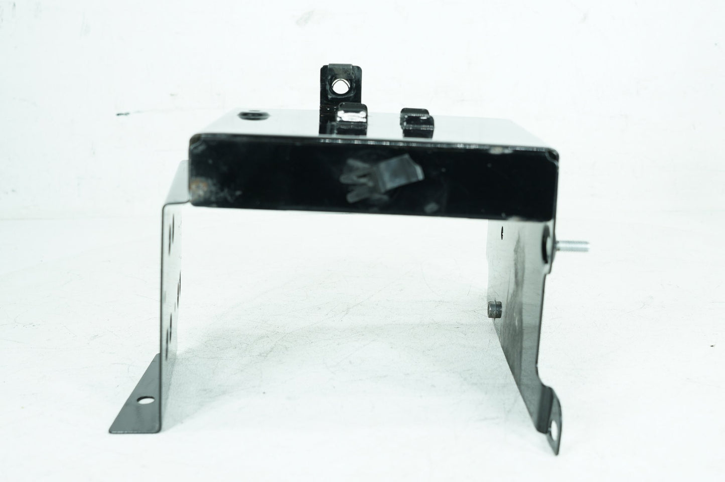 1999 - 2006 Harley-Davidson Touring Electra Glide Ultra Battery Tray Bracket Holder Carrier 66281-01