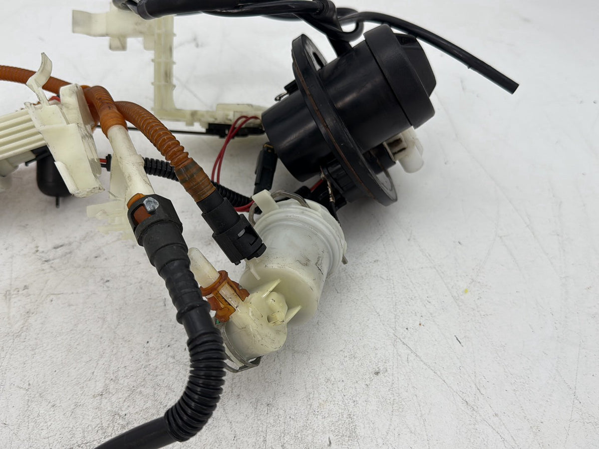 2018 Harley Electra Glide Touring Ultra Fuel Pump Gas Gasoline Petrol Sending