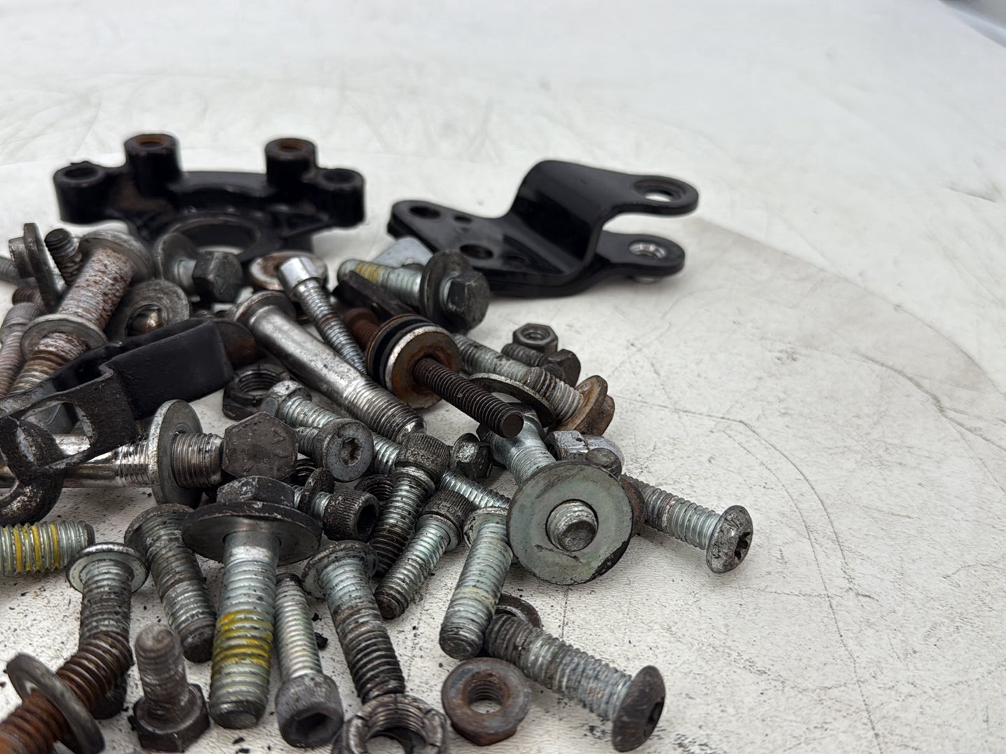 07 Harley Electra Glide Touring Ultra FLHTCUI OEM Hardware Bolts Nuts &amp; Brackets