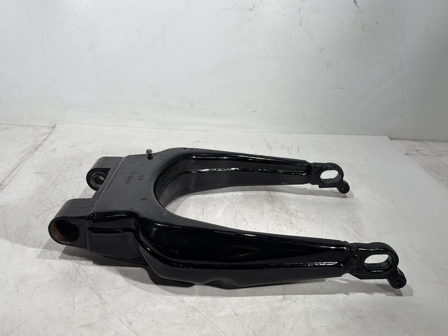 2011 Harley Street Glide Touring FLHX OEM Rear Fork Swingarm Swing Arm