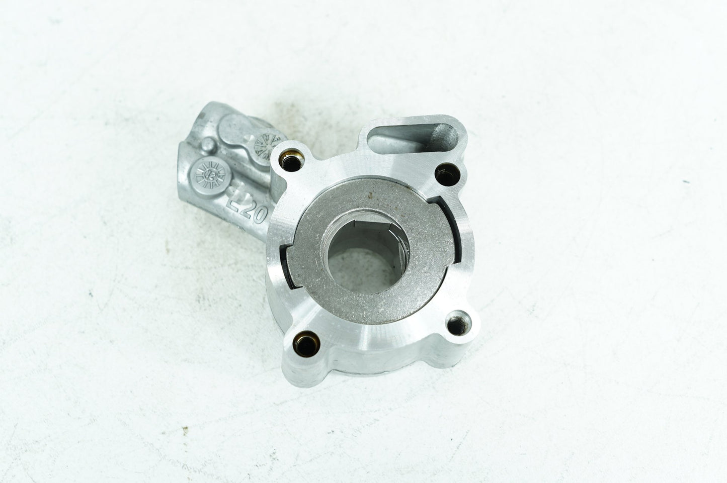 2008 - 2016 Harley-Davidson Dyna Wide Glide Twin Cam Engine Oil Pump Cover 26277-06 26277-06