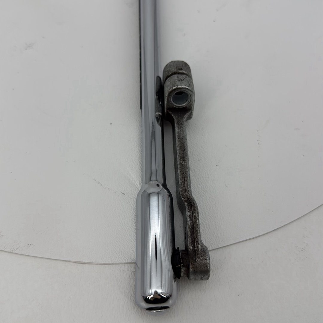 2007 - 2012 Harley-Davidson Touring Street Glide Gear Shifter Lever w/ Rod linkage  	33709-82A