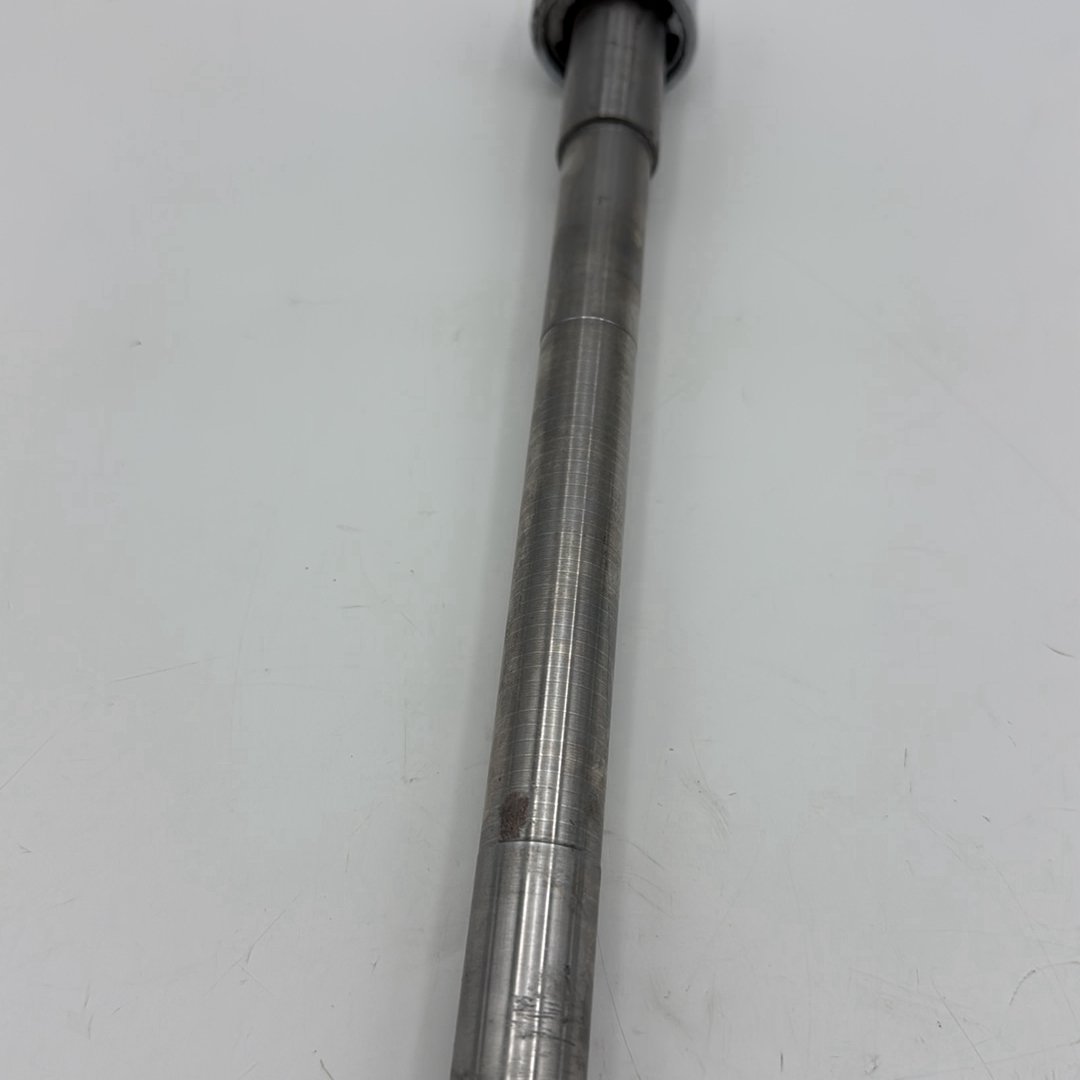 1999 - 2006 Harley-Davidson Softail Night Train Front Wheel Axle Bolt Shaft  	43346-83B