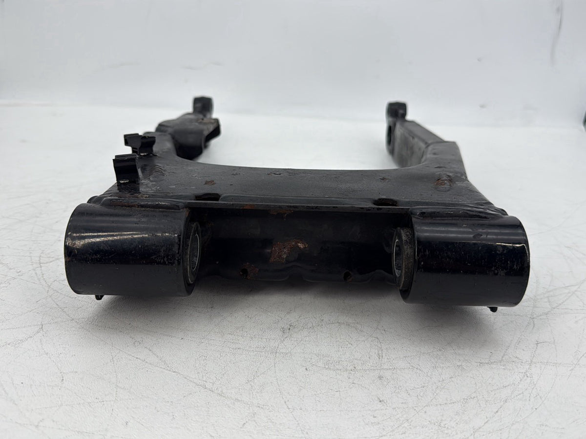 2006 Harley Touring FLHRI Road King OEM Rear Fork Swingarm Swing Arm