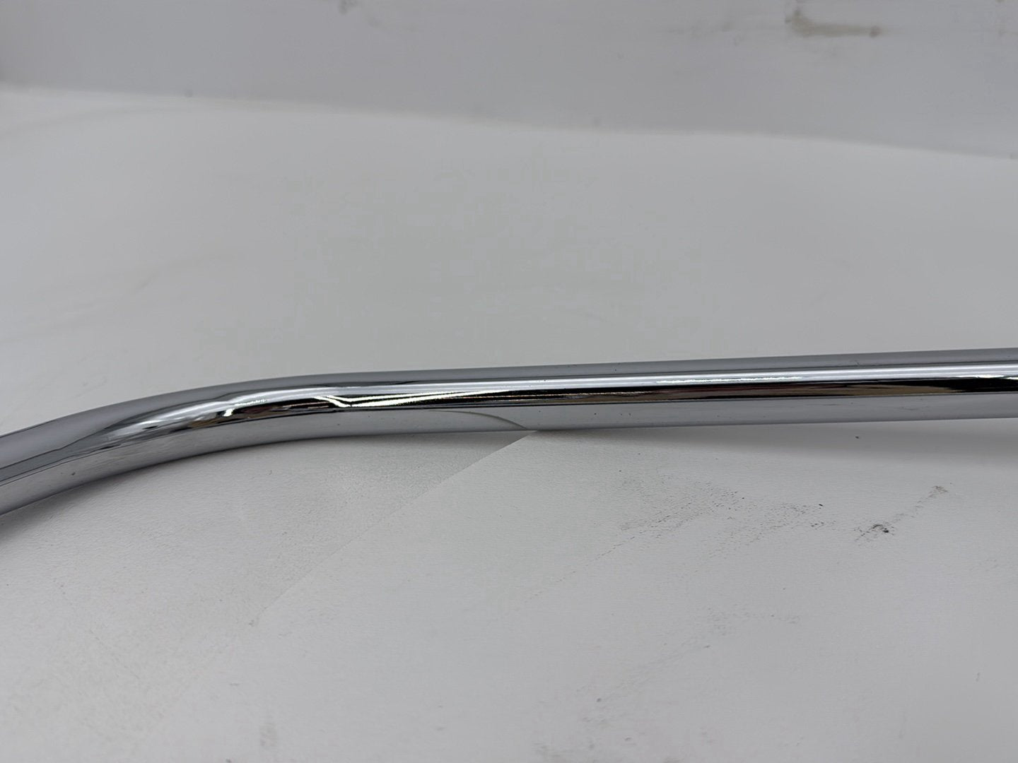 2007 - 2011 Harley-Davidson Touring Street Glide Rear Left Right Saddlebag Guard Rails Bar 	49206-09