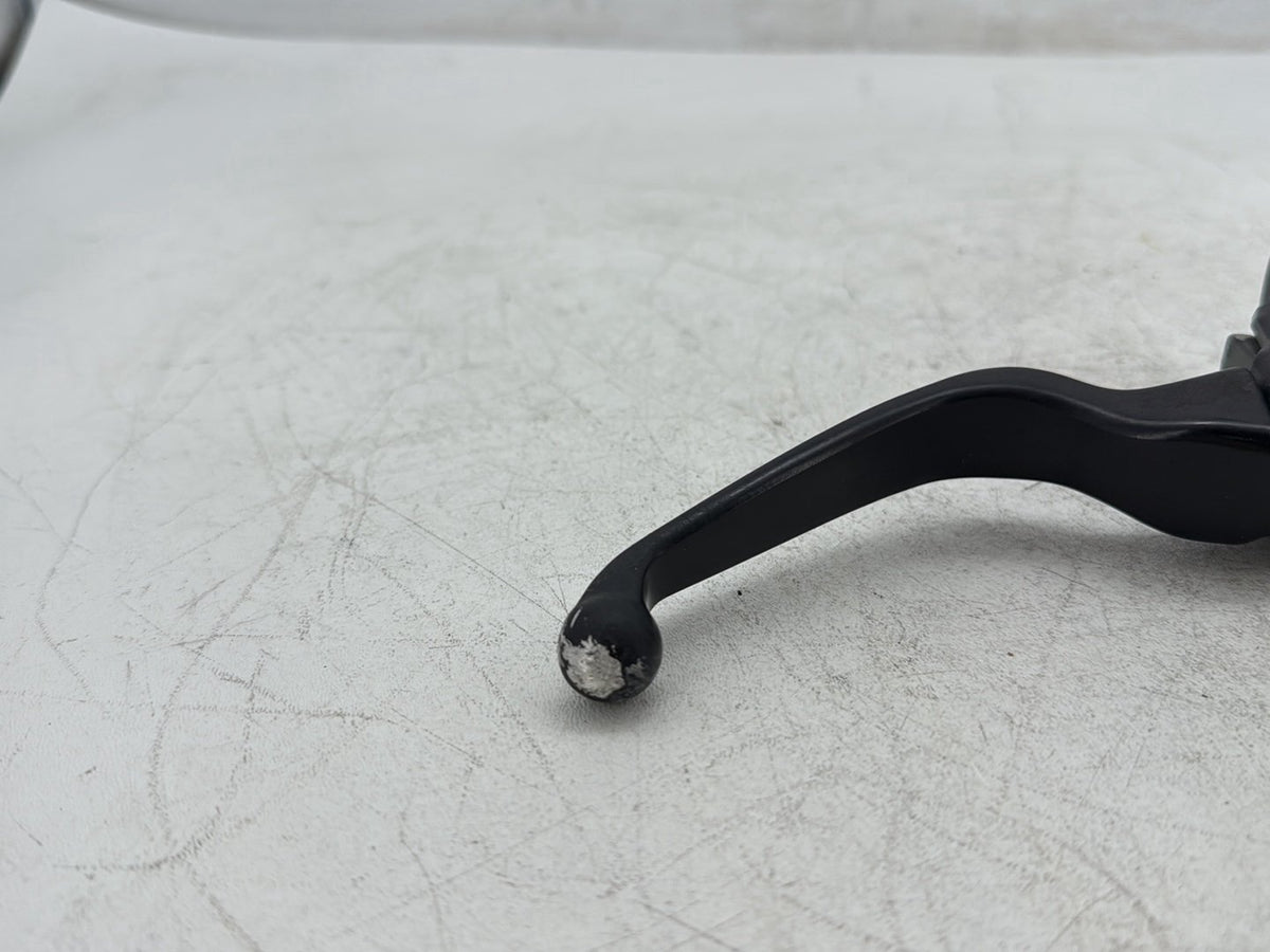 2019 Harley Softail Street Bob FXBB OEM Front Right Brake Lever Master Cylinder