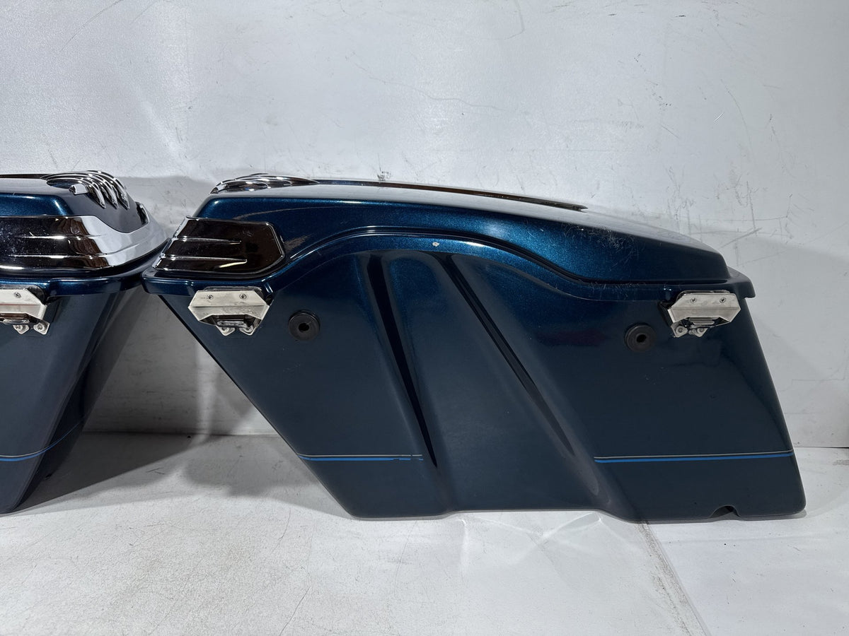 02 Harley Electra Glide Touring Classic OEM Left Right Saddlebags Luggage NOKey