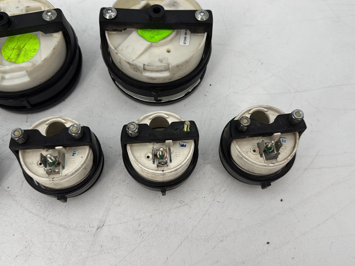 1999 - 2006 Harley-Davidson Touring Electra Glide Classic Air Oil Volt Fuel Tacho Speedo Gauges 60677-94A