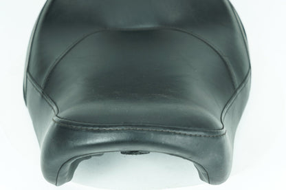 2007 - 2017 Harley-Davidson Dyna Street Bob Rider Driver Solo Seat Pillion 51475-09A