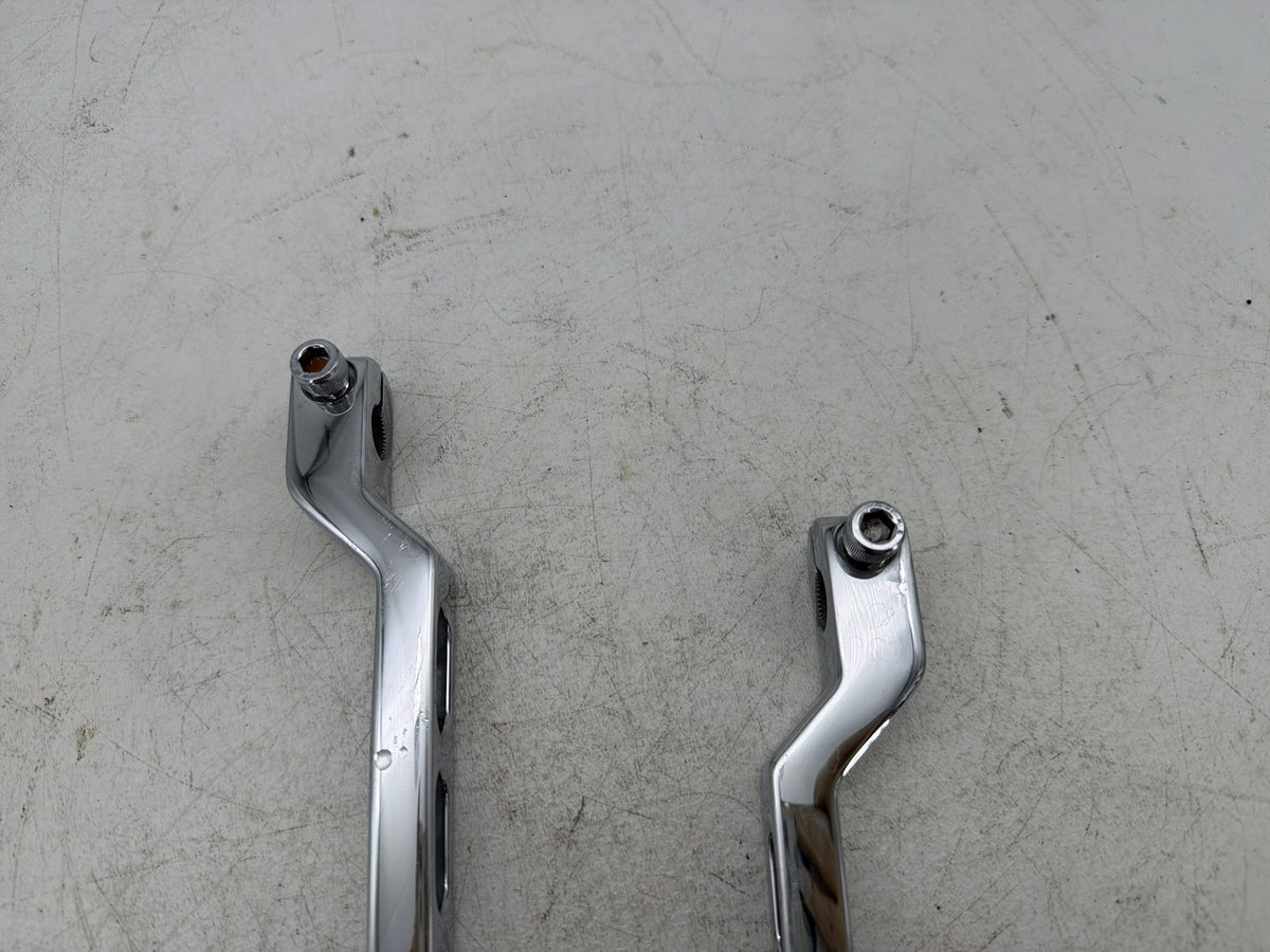 2010 Harley Street Glide Touring FLHX OEM Gear Shifter Lever Pedal Pedals