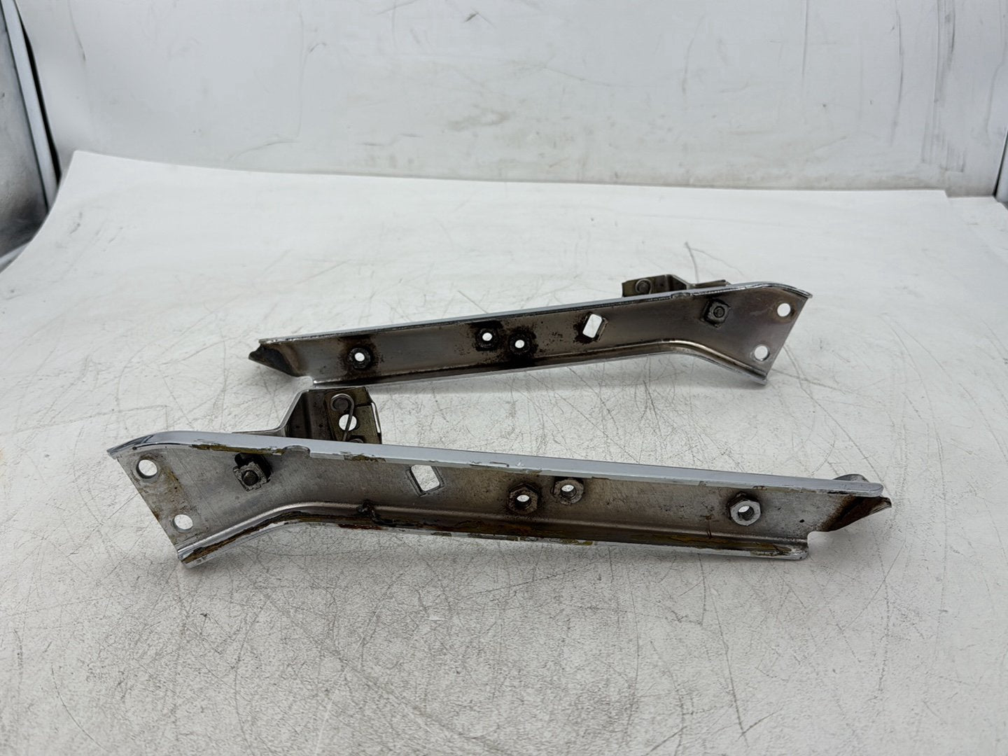 1995 Harley Road King Touring FLHR OEM Left Right Saddlebag Fender Struts Brackets