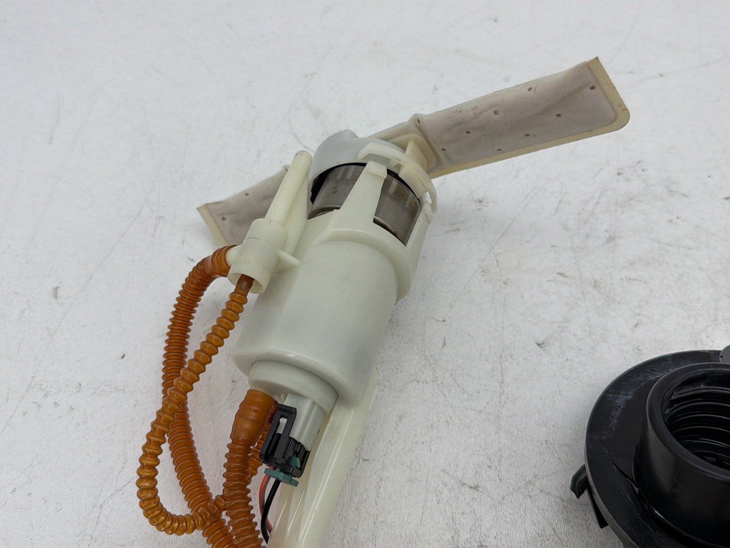 2014 Harley Street Glide Touring FLHXS OEM Fuel Pump Gas Gasoline Petrol Sending