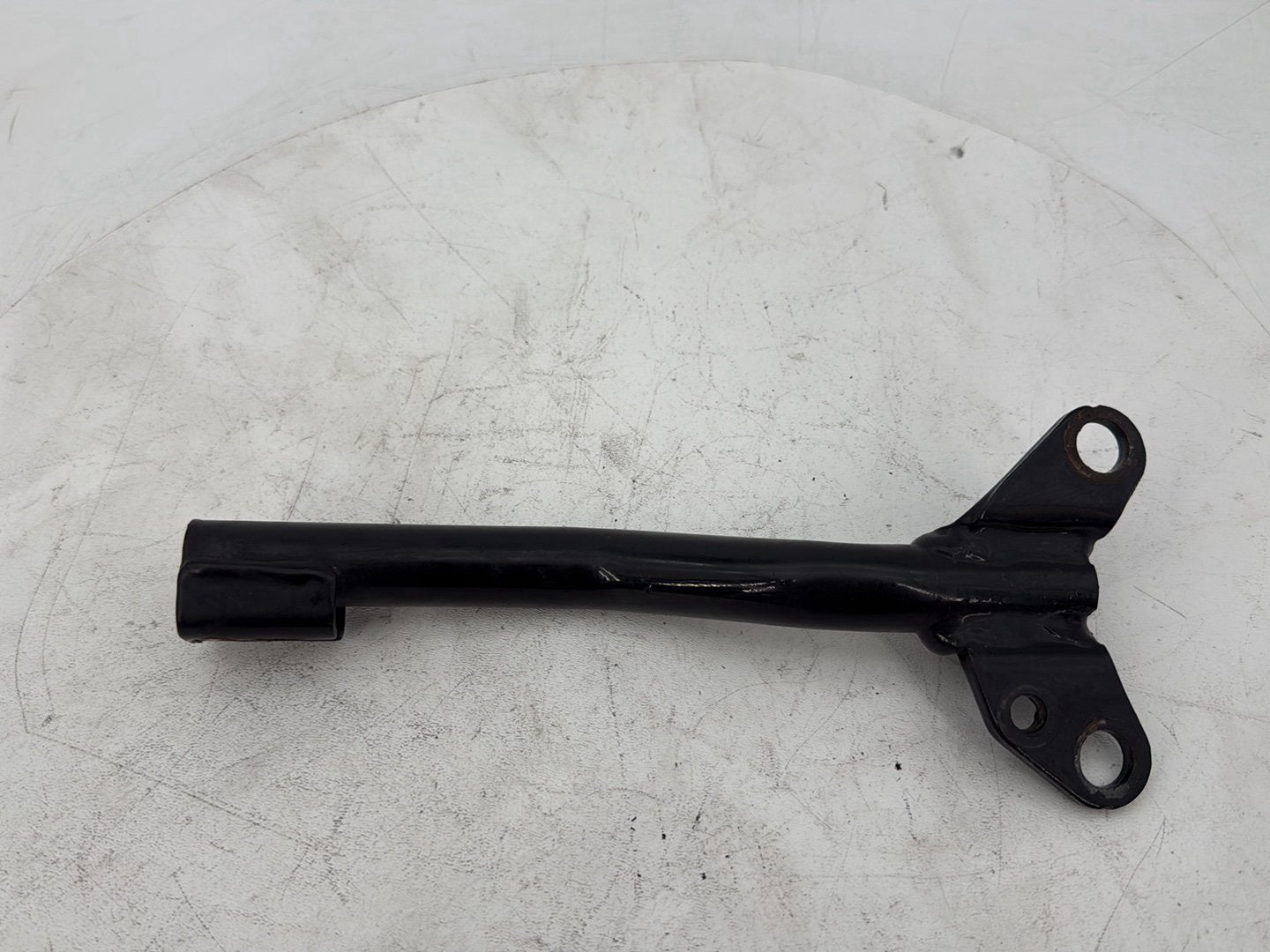1999 - 2006 Harley-Davidson Dyna Super Glide Rear Exhaust Muffler Mount Bracket 65695-06