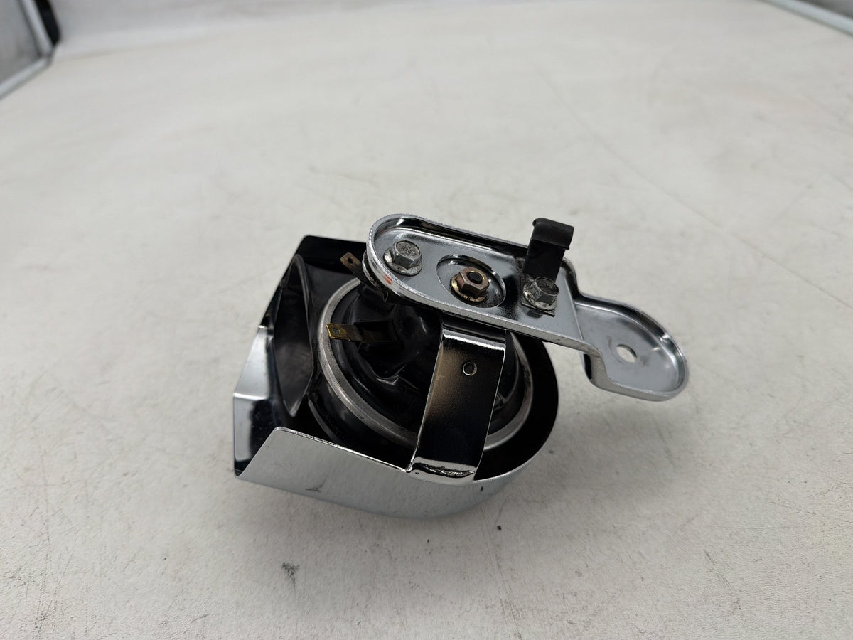 1998 Harley Electra Glide Touring Ultra OEM Horn Signal Klaxon Chrome Cover
