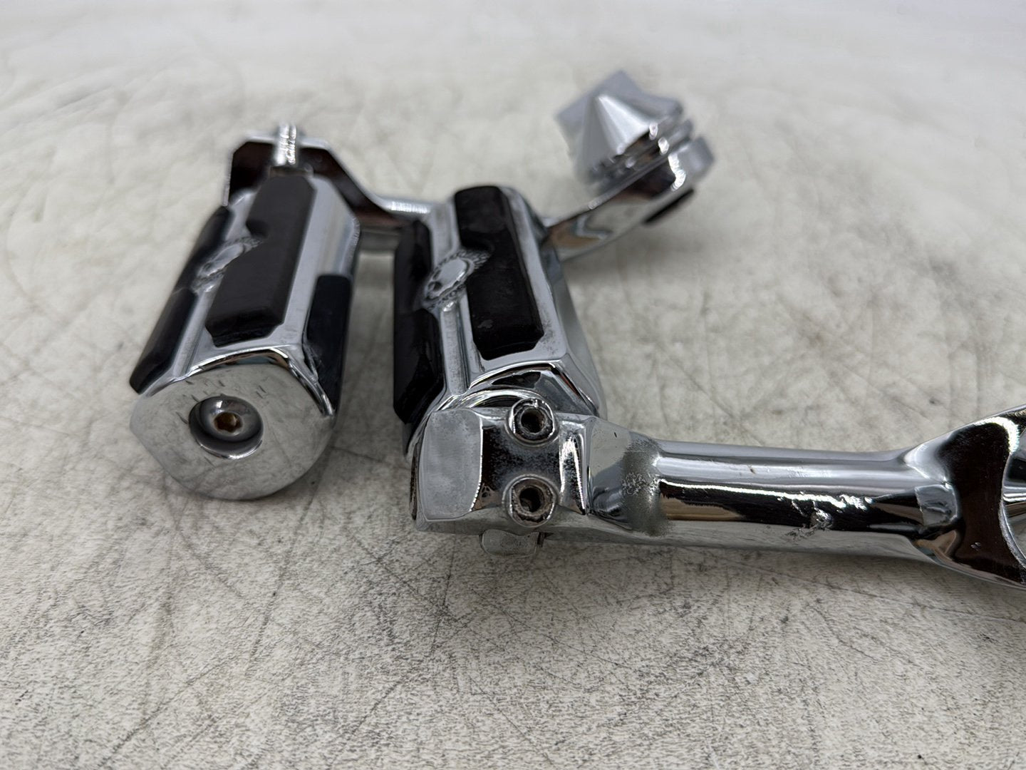 2007 Harley Touring FLHTC Electra Glide Classic OEM Front Right Left Highway Foot Pegs