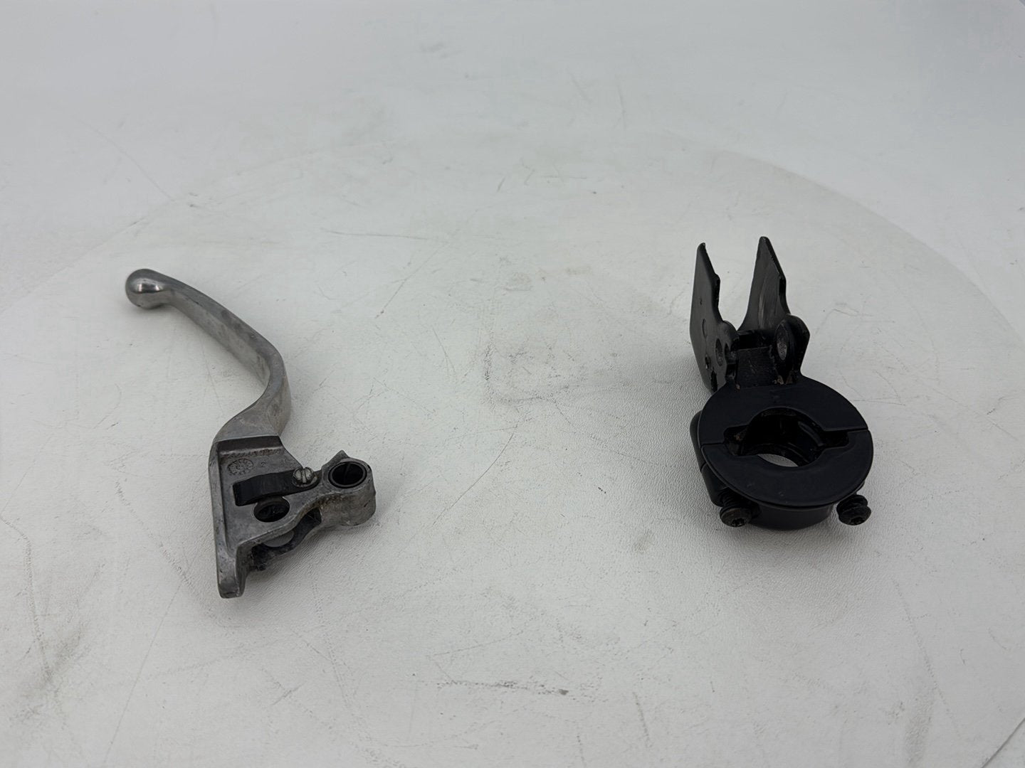 2007 - 2011 Harley-Davidson Touring Electra Glide Ultra Front Left Hand Clutch Control Lever 38700-08A