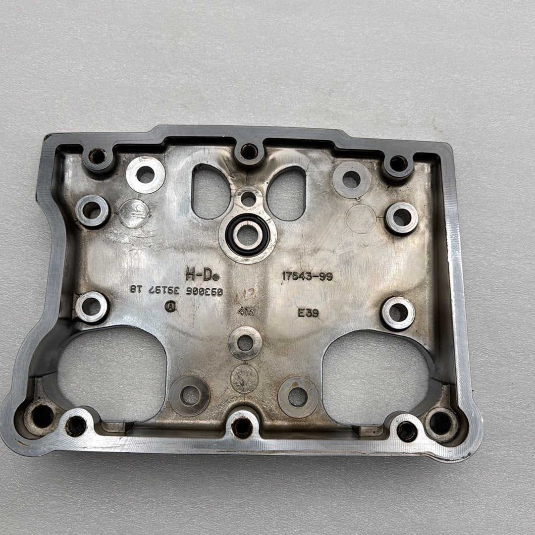 2007 - 2013 Harley-Davidson Touring Electra Glide Ultra Twin Cam Lower 1 Rocker Box 17543-99A 17543-99