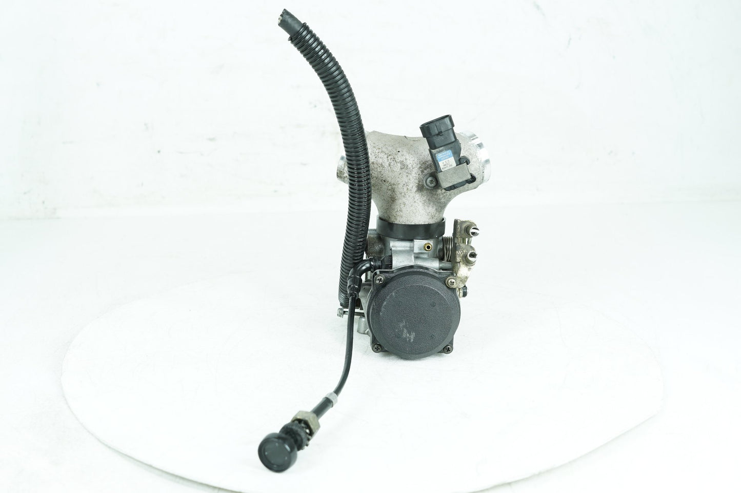 1999 - 2006 Harley-Davidson Softail Heritage Classic Engine Intake Manifold Throttle Body 27614-99