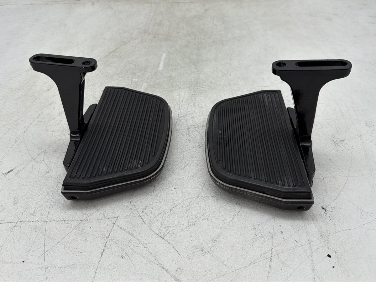 2012 Harley Electra Glide Touring Ultra OEM Left & Right Passenger Floorboard Foot Rest