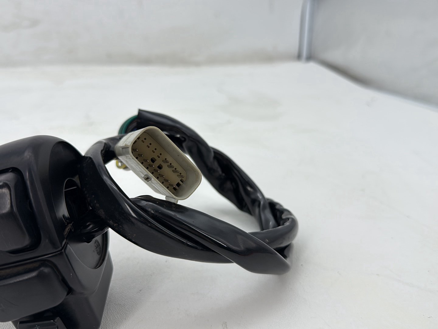2007 Harley Street Glide Touring FLHX OEM Left Turn Signal Headlight Switches Controls