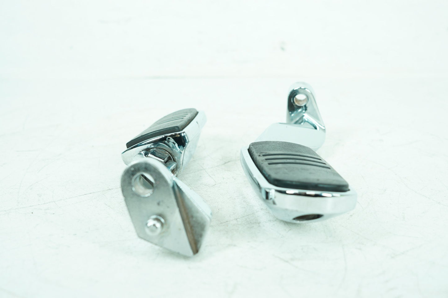 2007 - 2016 Harley-Davidson Touring Police Electra Passenger Left & Right Foot Pegs