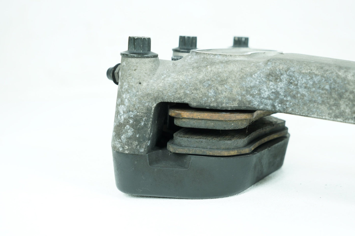 1999 - 2006 Harley-Davidson Touring Electra Glide Classic Rear Back Brake Caliper 44080-02C