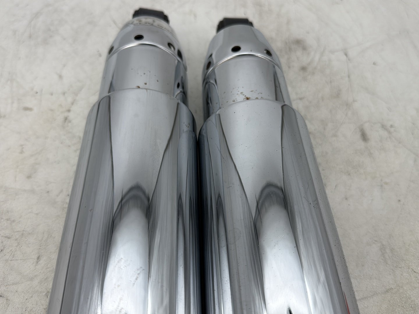 2012 Harley Dyna FXDF Fat Bob OEM Rear Left Right Shock Absorbers