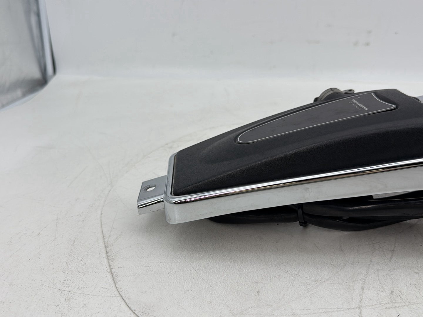 1999 - 2006 Harley-Davidson Touring Electra Glide Ultra Fuel Gas Tank Dash Console NOKey 61270-98A