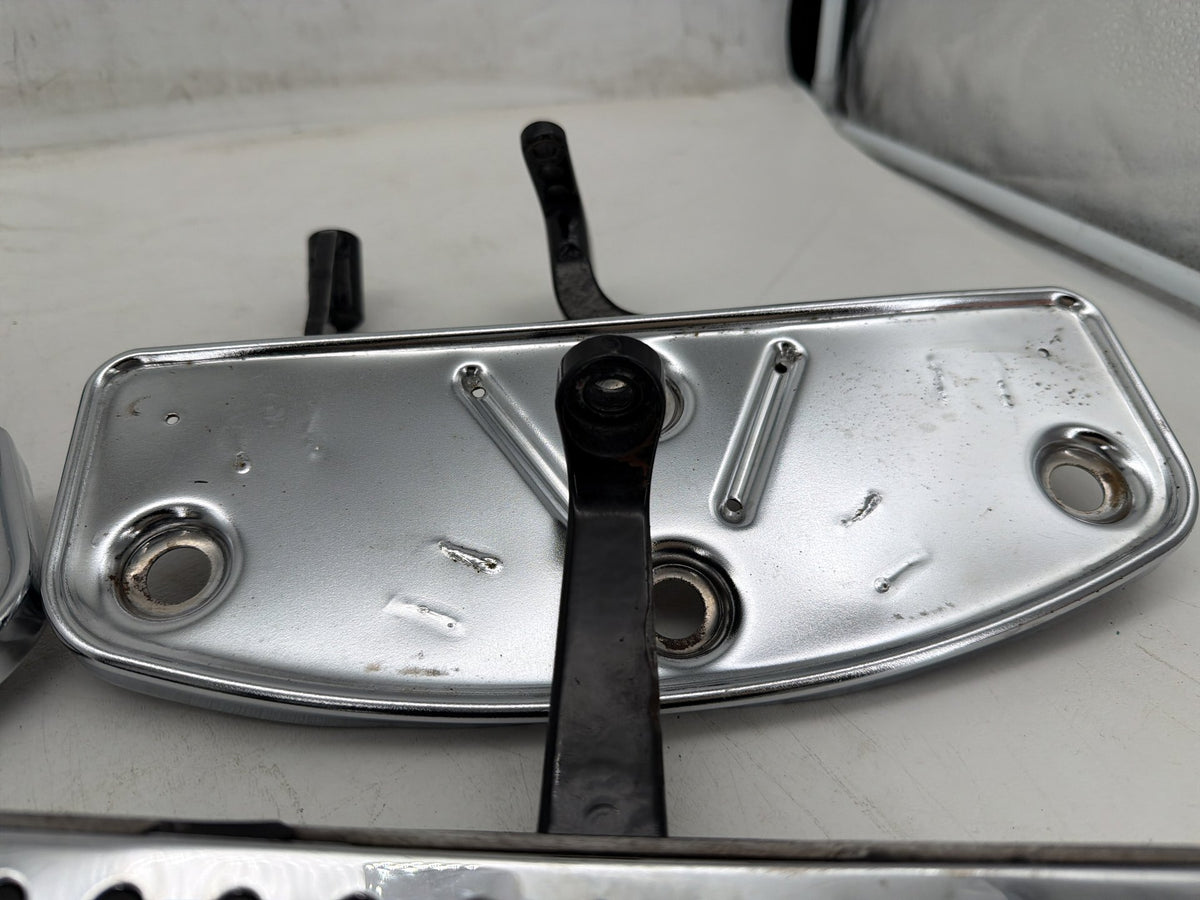 2004 Harley Electra Glide Touring Ultra OEM Left Right Driver & Pass Floorboard Foot Rest