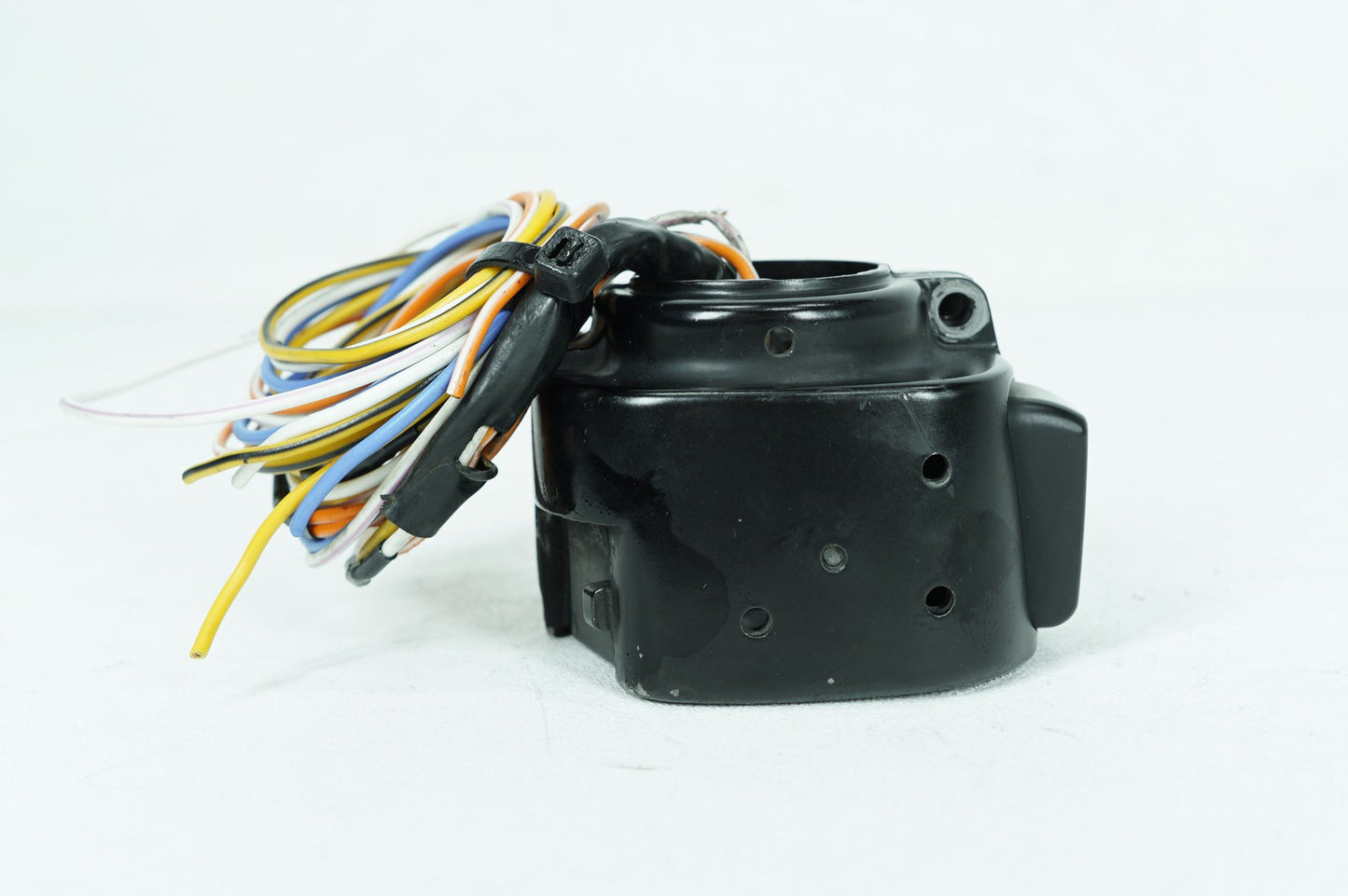 1999 - 2007 Harley-Davidson Dyna Wide Glide Left Turn Signal Headlight Switches Controls 71682-06A