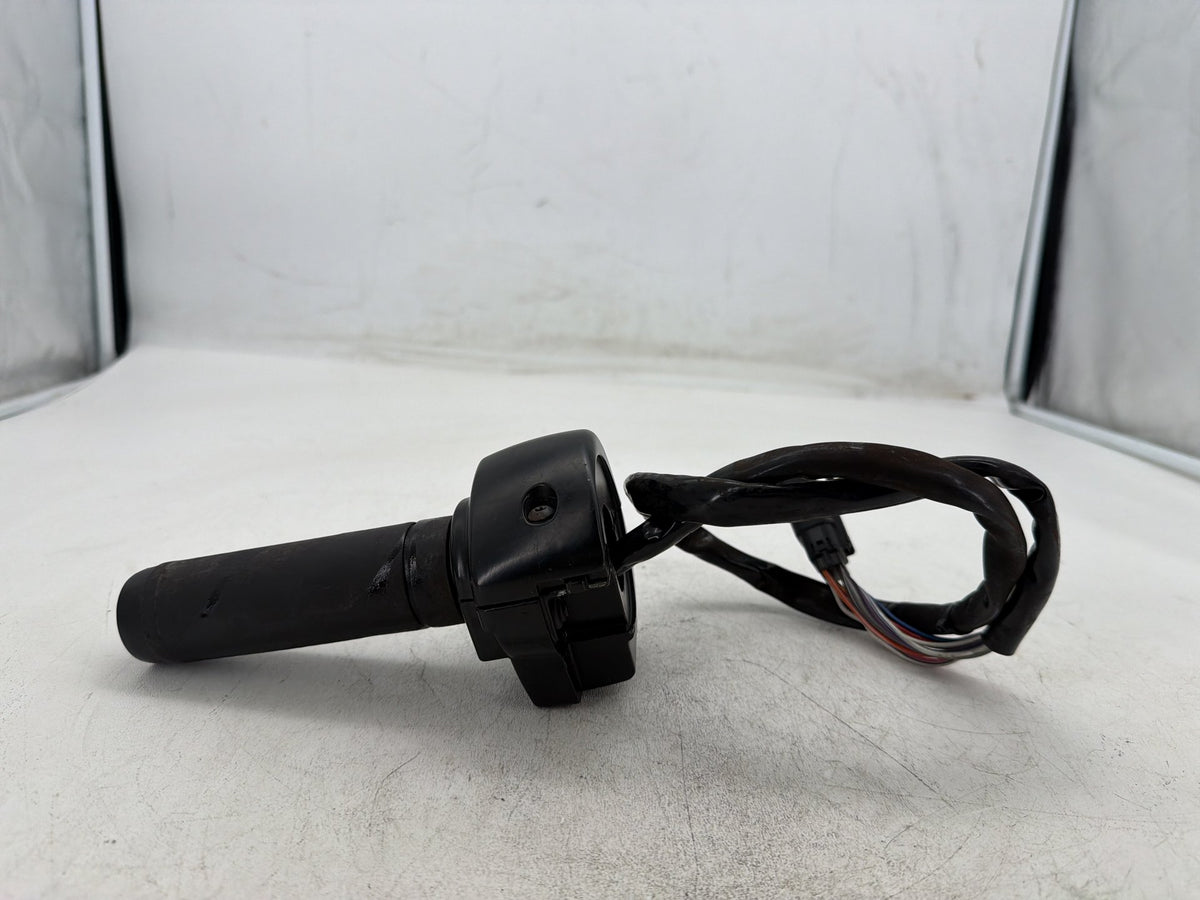 2012 Harley Electra Glide Touring OEM Right Engine Start Kill Switches Controls