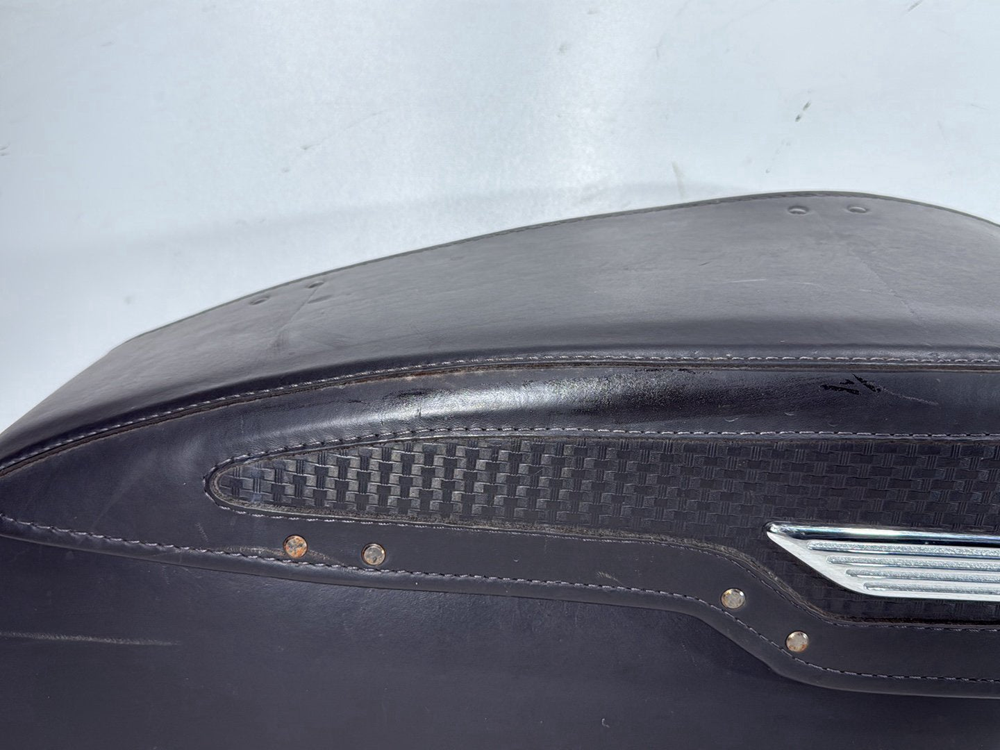 2006 Harley Road King Touring FLHRCI Classic OEM Rear Left Right Saddlebags Luggage Leather