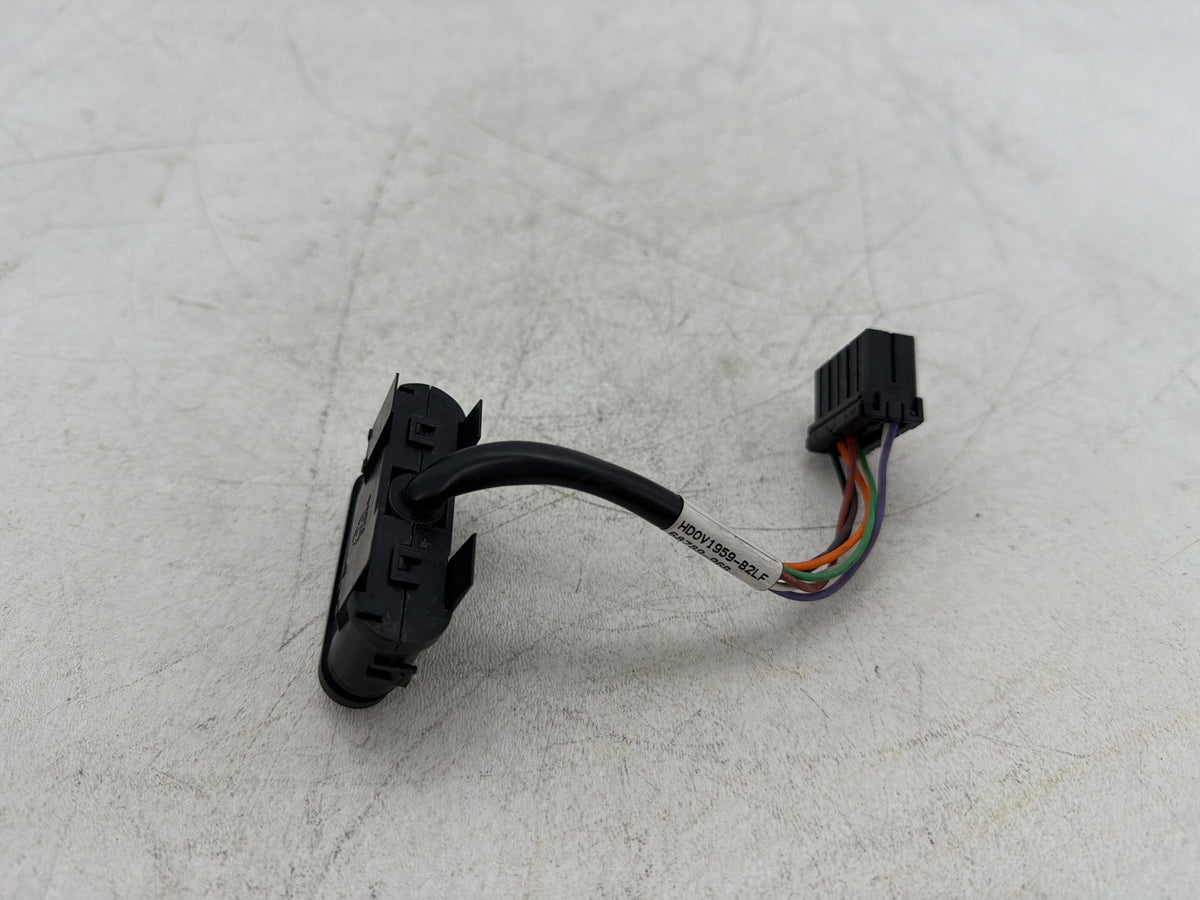 2013 Harley Electra Glide Touring FLHTCU OEM Dash Indicator Lamp Wire Plug In