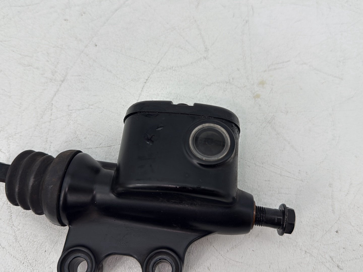 2015 Harley Touring FLHXS Street Glide OEM Rear Brake Master Cylinder Reservoir