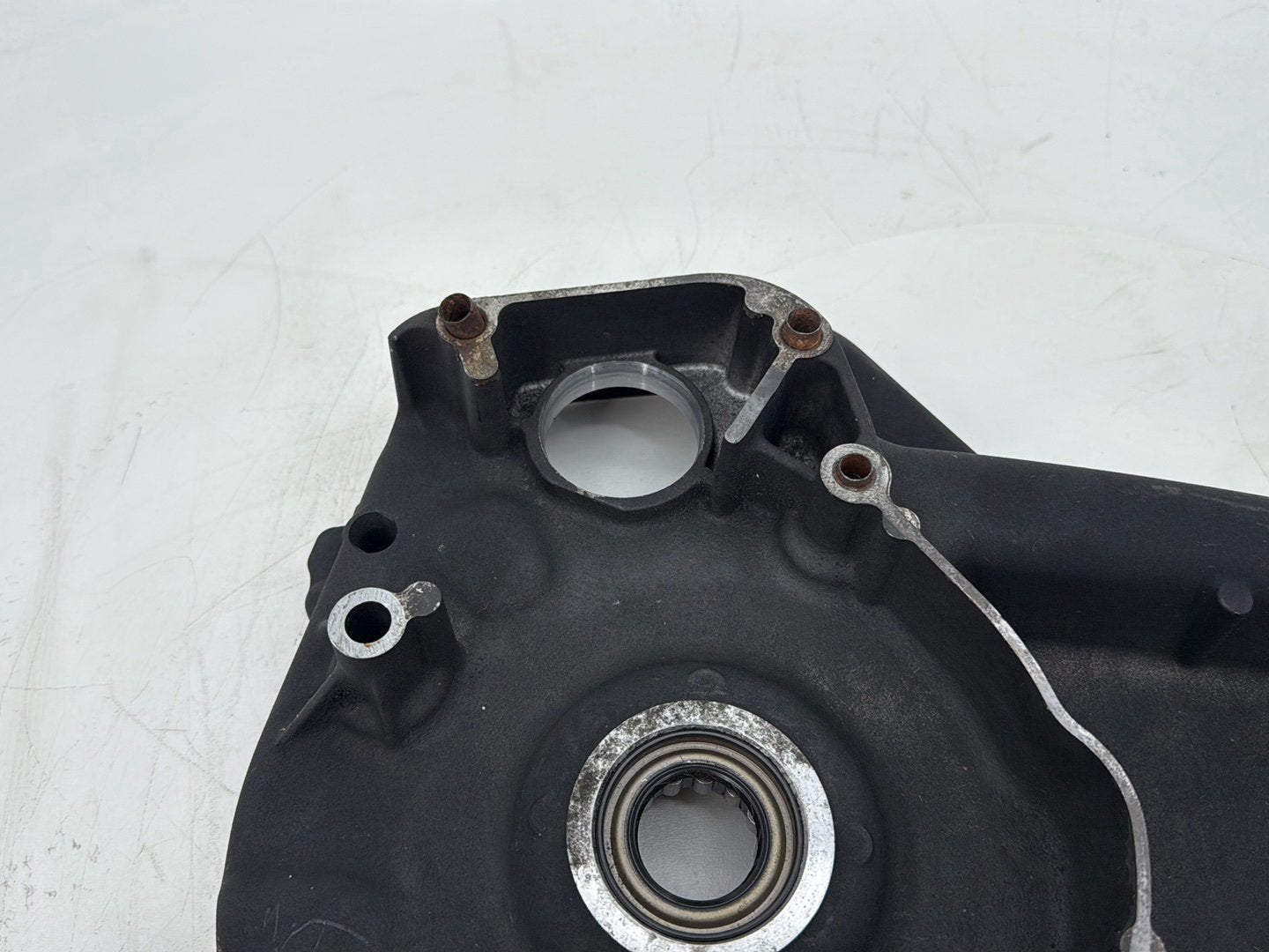 2007 Harley Touring FLHTCU Electra Glide Ultra OEM Inner Primary Clutch Cover