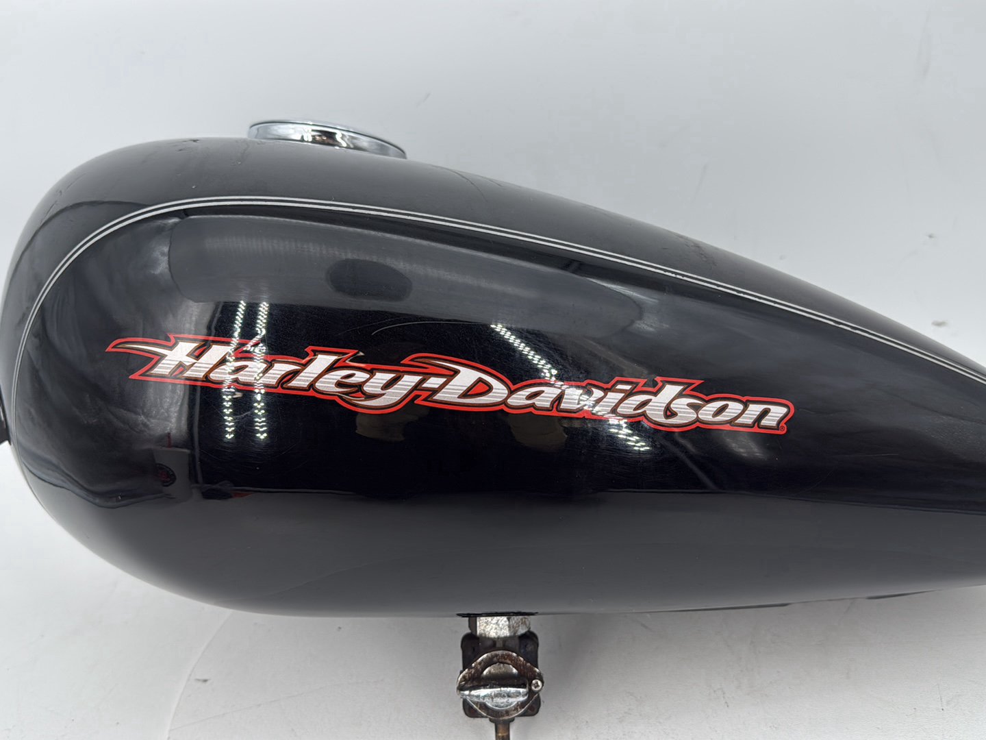 2004 - 2013 Harley-Davidson Sportster 883 Custom Fuel Gas Tank Gasoline Reservoir 62213-04