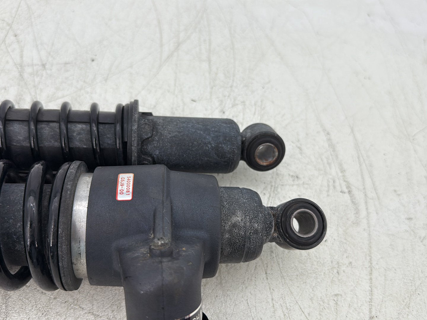 2015 Harley Road Glide Touring FLTRXS OEM Rear Left Right Shock Absorbers