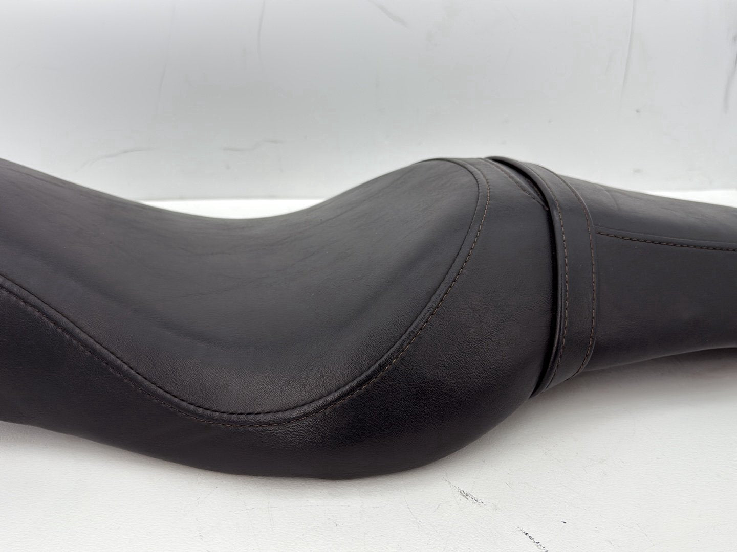 2009 Harley Sportster XL1200C 1200 Custom OEM Passenger Rider Driver Seat Saddle