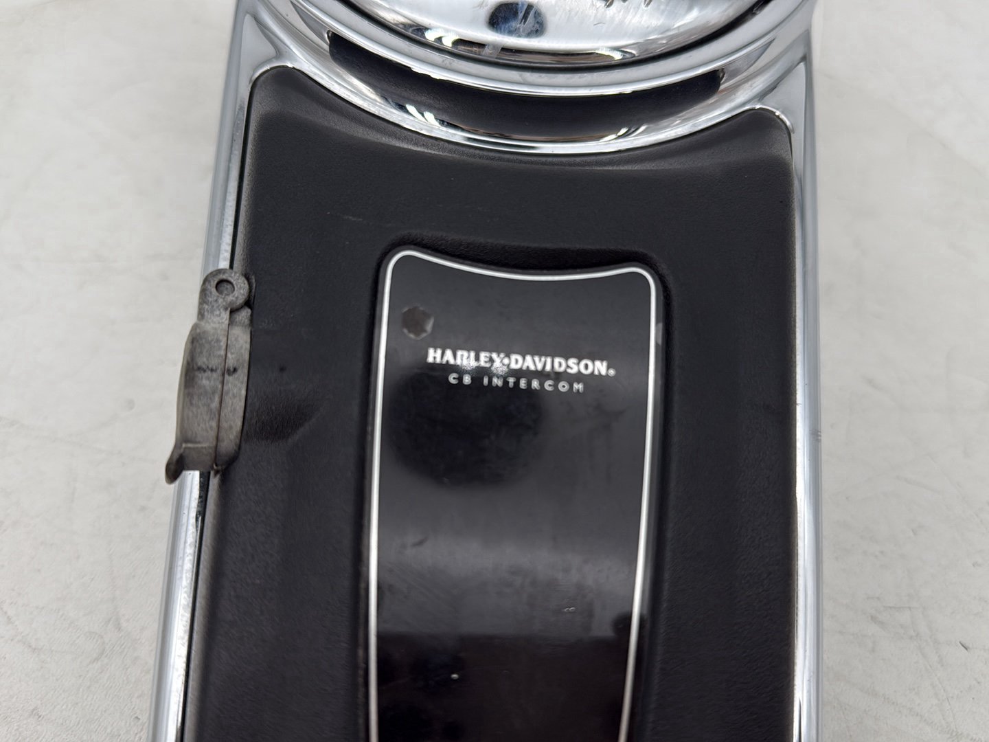 1999 - 2006 Harley-Davidson Touring Electra Glide Ultra Fuel Gas Tank Dash Console NOKey 61270-98A