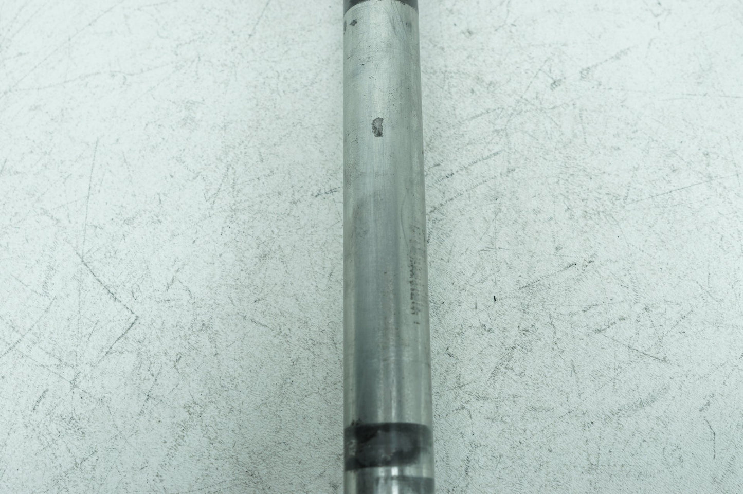 2007 - 2012 Harley-Davidson Touring Electra Glide Ultra Rear Wheel Axle Bolt Shaft 41056-09