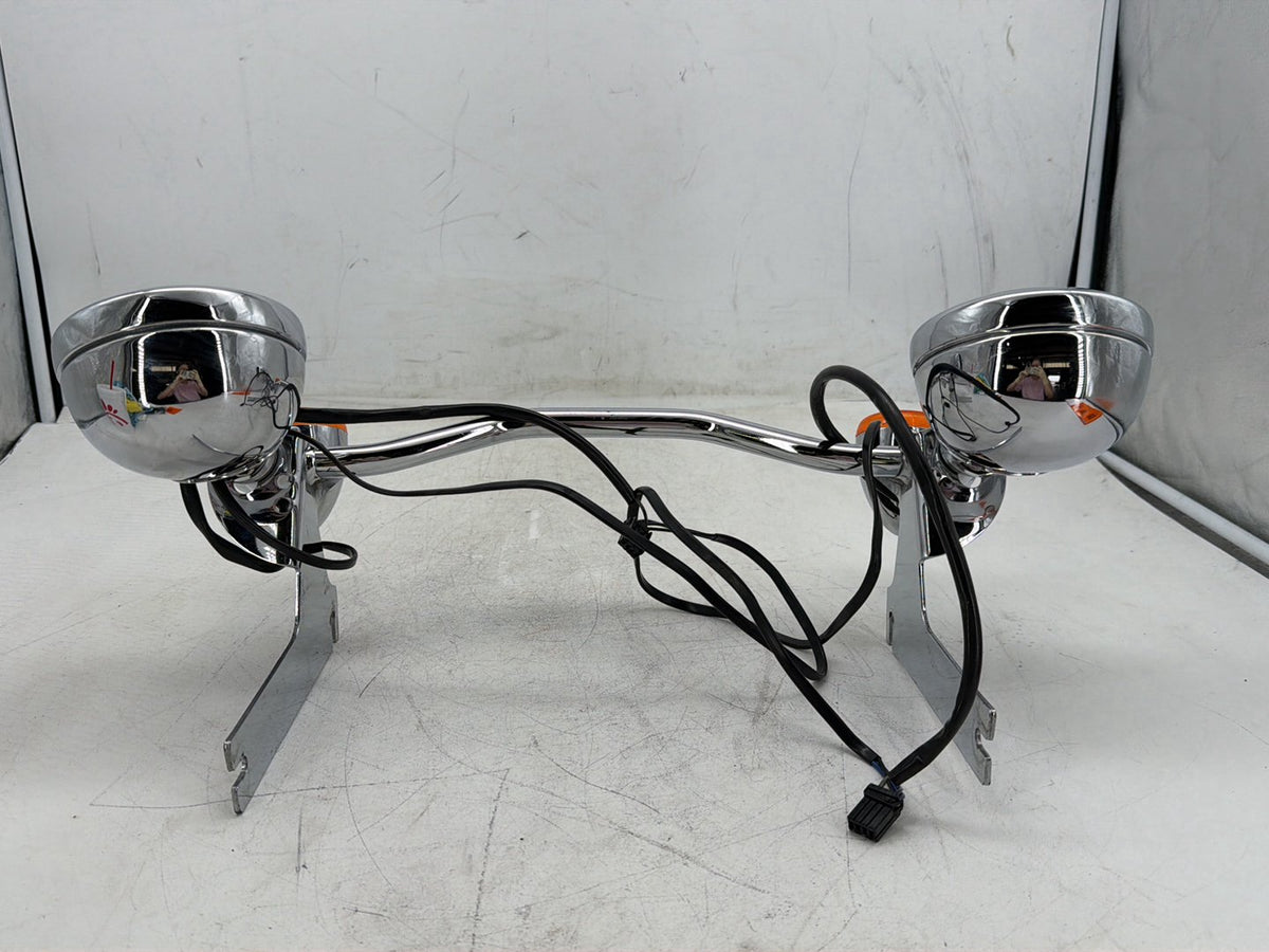 2007 Harley Electra Glide Touring OEM Front Turn Signal Indicators Aux Light Bar