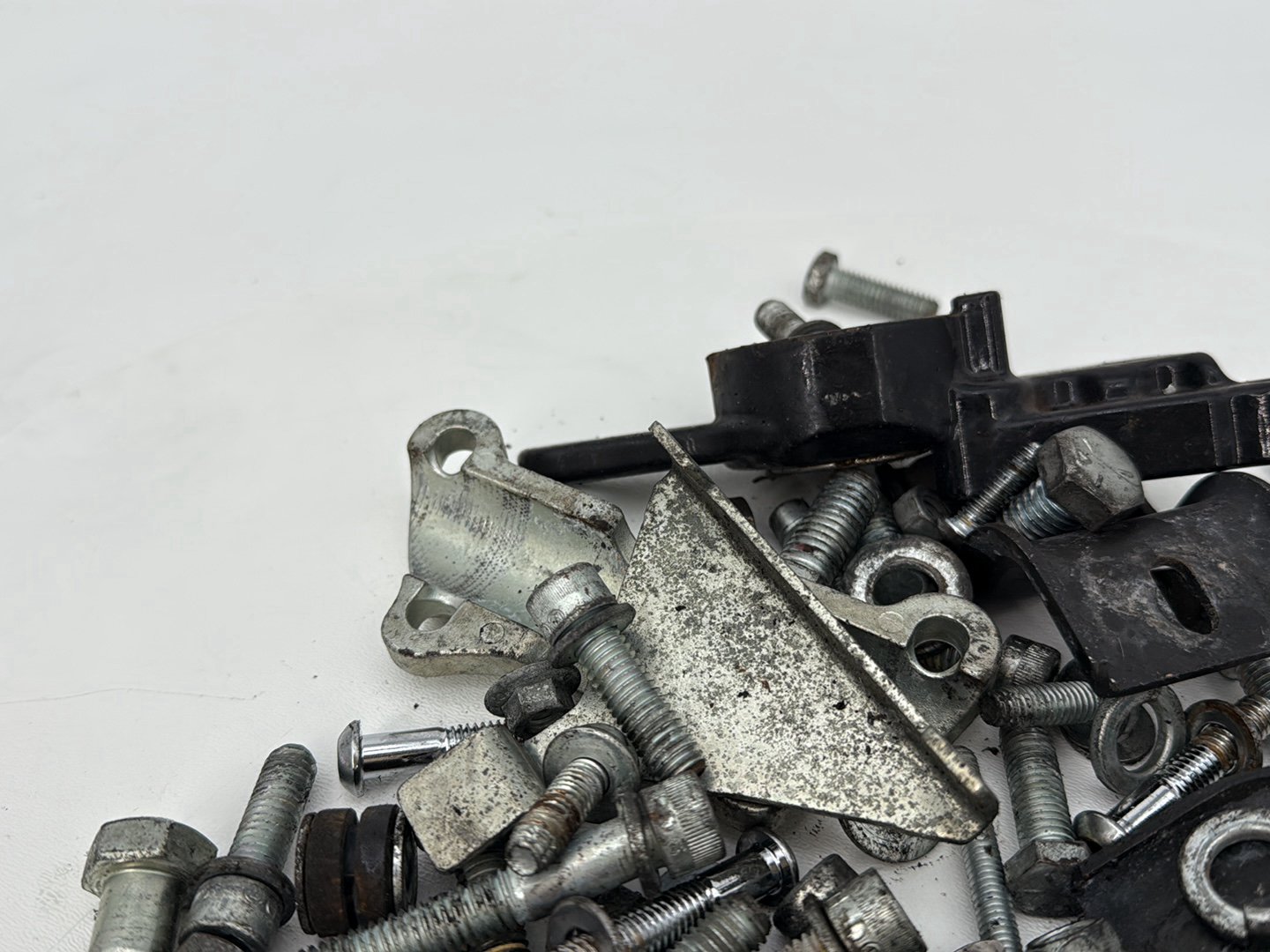 2007 - 2011 Harley-Davidson Touring Street Glide Hardware Bolts Nuts & Brackets